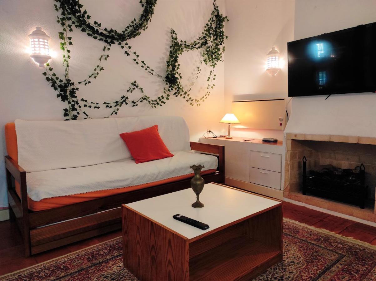 The Triple House Apartment อัลวอร์ ภายนอก รูปภาพ